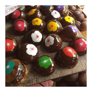 Bolso de mujer de moda hecho de cáscara de coco: respetuoso con el medio ambiente, hecho a mano y construido para durar - Product Image 2