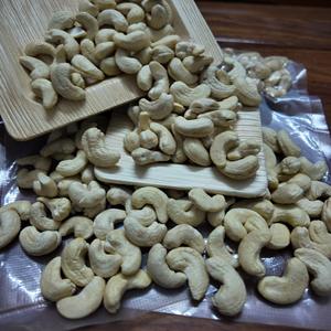 Nueces de Anacardo al por Mayor W240 de Alta Calidad, 100% Naturales, Orgánicas y Frescas de África, Directamente de Fábrica para la Industria de Procesamiento de Alimentos - Product Image 5