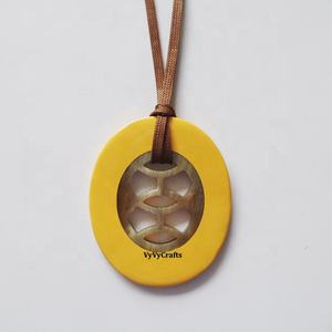 Colgante de cuerno de búfalo de agua clásico para niños, joyería de moda ecológica hecha a mano VP400 - Product Image 1