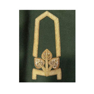 Patch de gorget brodé à la main avec boucle en laiton et bouton en laiton - Product Image 5