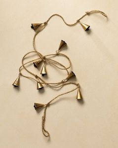 Conjunto de Ilustraciones Navideñas de Pan de Jengibre Acogedor con Taza y Elementos Invernales para una Decoración del Hogar Encantadora y Arte de Temporada - Product Image 5