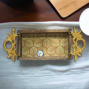 Bandeja de servicio de madera rústica artesanal para el desayuno en la cama, mesas de centro y invitados entretenidos disponibles al mejor precio - Product Image 5