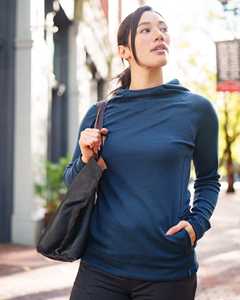 Sweat à capuche brodé et respirant anti-rides personnalisé OEM pour femmes motards hiver mode porter logo avant renforcé - Product Image 2