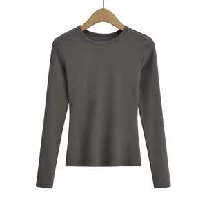 T-shirt à manches courtes pour femmes de tous les jours en coton doux délavé à boutons Vente en gros - Product Image 1