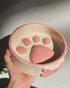 Bol pour animaux de compagnie en céramique au design unique pour chiens qui améliore le style intérieur de la maison tout en offrant une solution d'alimentation fonctionnelle - Product Image 4