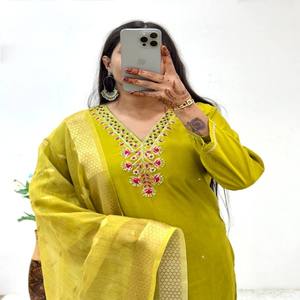 Kurti de algodón suave Gadwal con pantalón Miyani y diseño de trabajo de cuello de secuencia de mano Jacquard Dupatta de 2,20 M - Product Image 2