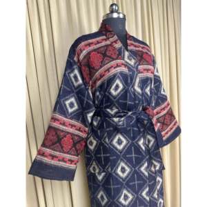Cárdigan tipo bata de mezcla de lana de yak para mujer, con estampado de diamantes azules, cómodo para el invierno, estilo romántico, ropa de estar por casa con bolsillos, abrigo de casa tejido con diseño original - ODM - Product Image 3