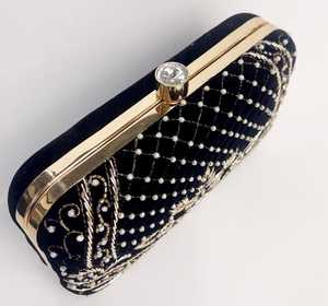 2022ใหม่พรรคแฟชั่นแต่งงาน Bling คลัทช์กระเป๋ากระเป๋าผู้หญิงถุงเย็นกำมะหยี่สีดำสีเงินสีทอง OEM สไตล์สแน็ปรูปแบบ - Product Image 5