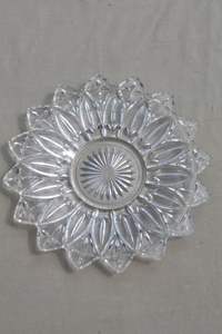 Placa de vidrio ecológica hecha con materiales reciclables para hogares con conciencia ambiental o lugares de hospitalidad sostenibles - Product Image 6