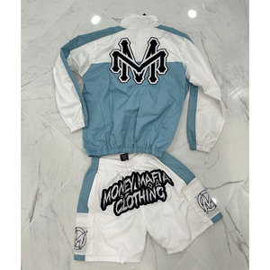 ชุดเซ็ตเสื้อแจ็คเก็ตและกางเกงขาสั้นกันลมแบบสองชิ้นสั่งทำขายส่ง ผลิตจากไนลอน 100% น้ำหนักเบา กันลม มีฮู้ด ปิดด้วยเชือกผูก - Product Image 2