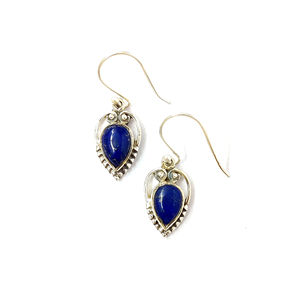 Boucles d'oreilles pendantes en lapis-lazuli de 3,8 grammes, accessoire à la mode et élégant - Product Image 1