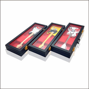 Mini Réplica de Guitarra Banda Famosa EN EL Mundo con estuches de cuero TRS MUSIC Tribute Merchandise - Product Image 4