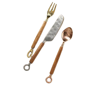 Ensemble de couverts en plaqué or fabriqués à la main en acier inoxydable cuillère fourchette couverts pour mariages maison et hôtel fabriqué en Inde - Product Image 6