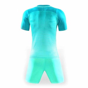 Ropa de fútbol al por mayor conjuntos de uniformes deportivos para hombres uniformes de fútbol unisex de alta calidad personalizados - Product Image 2