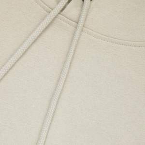 เสื้อฮู้ดหูหมีคลาสสิกธรรมชาติ-มีสไตล์และสนุกกับหูหมีที่น่ารักเหมาะสำหรับชุดลำลองและชุดพักผ่อน - Product Image 4