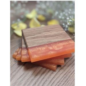 Juego de 4 Posavasos Ecológicos Clásicos de Madera de Mango y Resina para Café y Té, Duraderos, Antideslizantes, Decoración para el Hogar, Hechos en India - Product Image 5