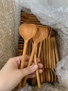 Cuillères en bois en gros directement de l'usine vietnamienne-Prix abordables, plusieurs modèles disponibles, prêts à être expédiés dans le monde entier - Product Image 5