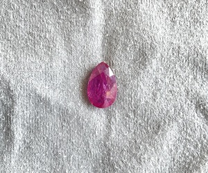 Piedra cortada facetada de pera rubí de Mozambique de 3,13 quilates certificada, calidad superior sin calor para fabricación de joyería fina, piedras preciosas naturales - Product Image 2