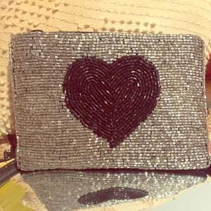 Sac à main carré léger personnalisable, luxueux, brodé à la main avec des perles - Product Image 2