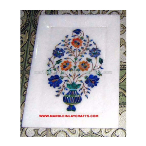 Plaque décorative blanche incrustée de marbre - Product Image 1