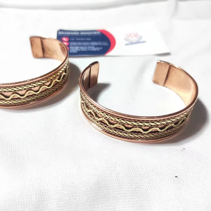 Bracelet en cuivre fait main fabriqué en Inde - écologique - unisexe - sans plomb - ARTWORK MAESTRO - Product Image 1