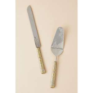 Serveur de gâteau poli en argent attrayant pour les fêtes de jardin et les célébrations avec des détails charmants à un coût très bas - Product Image 3