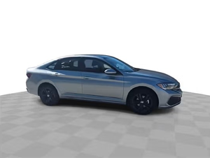 2024 Volks-wagen Jet-ta SE Automático - Product Image 3