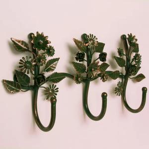 Ginkgo Leaf Design Metal Wall <b>Hook</b> Home Decorative Wall Hanging <b>Hooks</b> <b>for</b> <b>Keys</b> Clothing and Hats Plant Pattern - Product Image 5