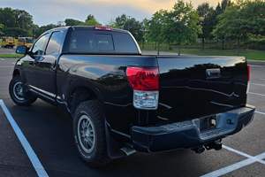 TOYOTA TUNDRA TRD ROCK WARRIOR DOBLE CABINA 4X4 USADA, 2012, CON VOLANTE A LA IZQUIERDA/DERECHA - Product Image 5