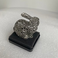 Escultura de conejito hueco impresa en 3D SLM de Metal de acero inoxidable personalizada para exhibición de arte, escaparate de regalos