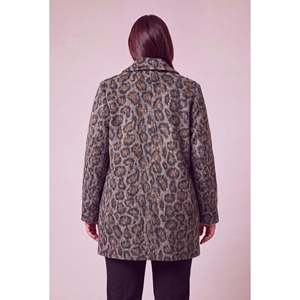 เสื้อแจ็คเก็ตบุขนลายเสือดาวขนาดใหญ่สีน้ำตาล - Product Image 5