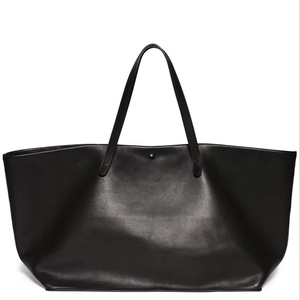 กระเป๋าโท้ทหนังแฟชั่นพร้อมงานฝีมือระดับพรีเมียม - Product Image 1