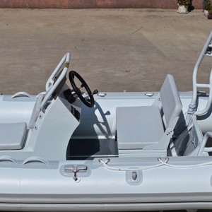 Yate semirrígido inflable con casco de aluminio Zhenbo de 3.6m con motor fuera de borda para pesca y actividades acuáticas RIB 360 - Product Image 6