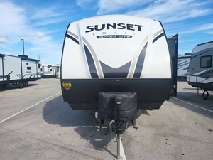 Caravane pliante tout-terrain personnalisée Crossroads Sunset 330SI 2022 d'occasion - Product Image 5