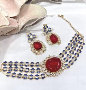 Ensemble de collier et de boucles d'oreilles en or plaqué de haute qualité avec pierres CZ, pour mariage, collection de vêtements modernes pour femmes - Product Image 3