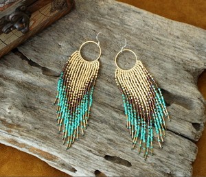 Boucles d'oreilles pendantes élégantes à franges dorées, dégradé ombré, perles de rocaille, style bohème, haute qualité - Product Image 1