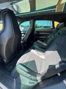 Limpio seminuevo 2024 Porsch-e tayca-n 4S Sedan 4D - Product Image 4