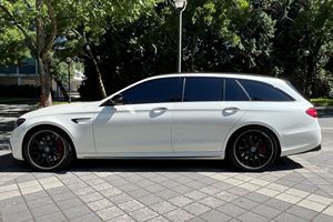 Mercedes-AMG E63 S Wagon Usado de 2018 ~19,600 Millas, Motor V8 Biturbo, Tracción en las Cuatro Ruedas, Algunas Modificaciones, Cámara, Emisión Euro III, 8L - Product Image 4
