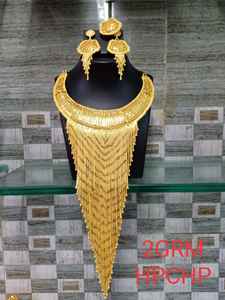 Bonitos collares de imitación hechos a medida en colores que combinan con el gusto africano para niñas y mujeres en un bonito diseño - Product Image 2