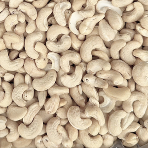 Fabrication de noix de cajou brutes en gros 160 180 240 Santigo Usine en gros exportée vers l'UE, Moyen-Orient - Product Image 1