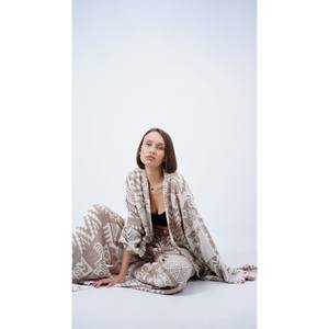 Kimono long pour femme, confortable, à devant ouvert, couche extérieure avec une structure douce pour un style décontracté et une mode moderne - Product Image 2