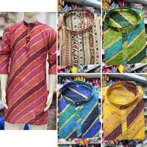 Vente en gros d'ensembles de vêtements d'extérieur indiens Kurta en coton magique imprimé prêt-à-porter de style hiver pour hommes avec pyjama - Product Image 2