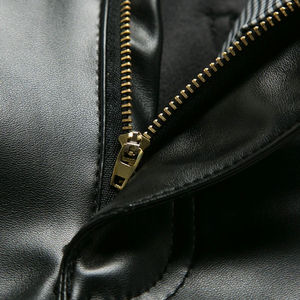 กางเกงหนังแท้ 100% คุณภาพสูงสุด ราคาดีที่สุด สีดำ ขายส่ง - Product Image 6