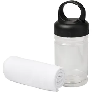 Serviettes de sport rafraîchissantes personnalisées Remy, gadgets personnalisables - Product Image 1