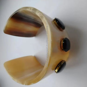 Venta al por mayor de brazalete de cuerno de buey con perlas y cuentas de arcoíris, joyería de declaración única para brazaletes de mujer de FWE - Product Image 6