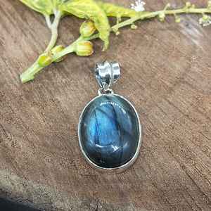 Labradorite Setting fait main Pendentif en argent sterling 925 Pendentif en argent fait à la main Pendentif style ethnique fait à la main - Product Image 2