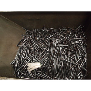 Juego de pernos y tuercas de tamaño estándar de alta calidad 19 para soluciones de sujeción fiables - Product Image 1