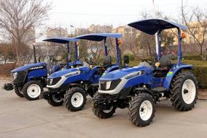 Tractores Lovol 254 Usados de 3 Cilindros, Verticales, Refrigerados por Agua, Diésel de 4 Tiempos, con Tracción en las Cuatro Ruedas (4WD) en Venta - Product Image 2