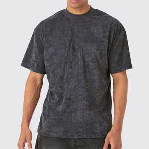 เสื้อยืดคอตตอนหนานุ่ม พิมพ์ลายโลโก้ สไตล์วินเทจ ย้อมสีเอซิด ทรงโอเวอร์ไซส์ สีดำ สำหรับผู้ชายและผู้หญิง สไตล์ดิสเทรส พร้อมบริการสกรีนลาย DTG แบบกำหนดเอง - Product Image 4