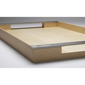 Plateau de service en bois de haute qualité avec poignée en métal pour la maison plateau de service à fruits en bois d'acacia le plus vendu pour hôtel - Product Image 1